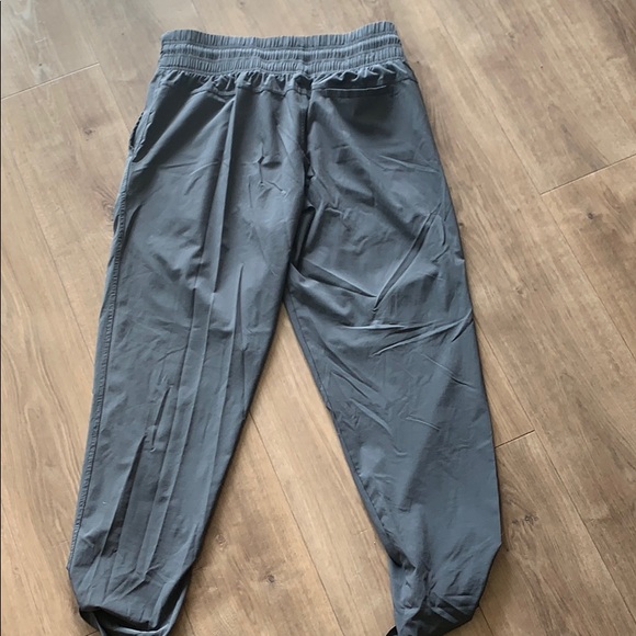 Lightweight Capri pants - Picture 7 of 7